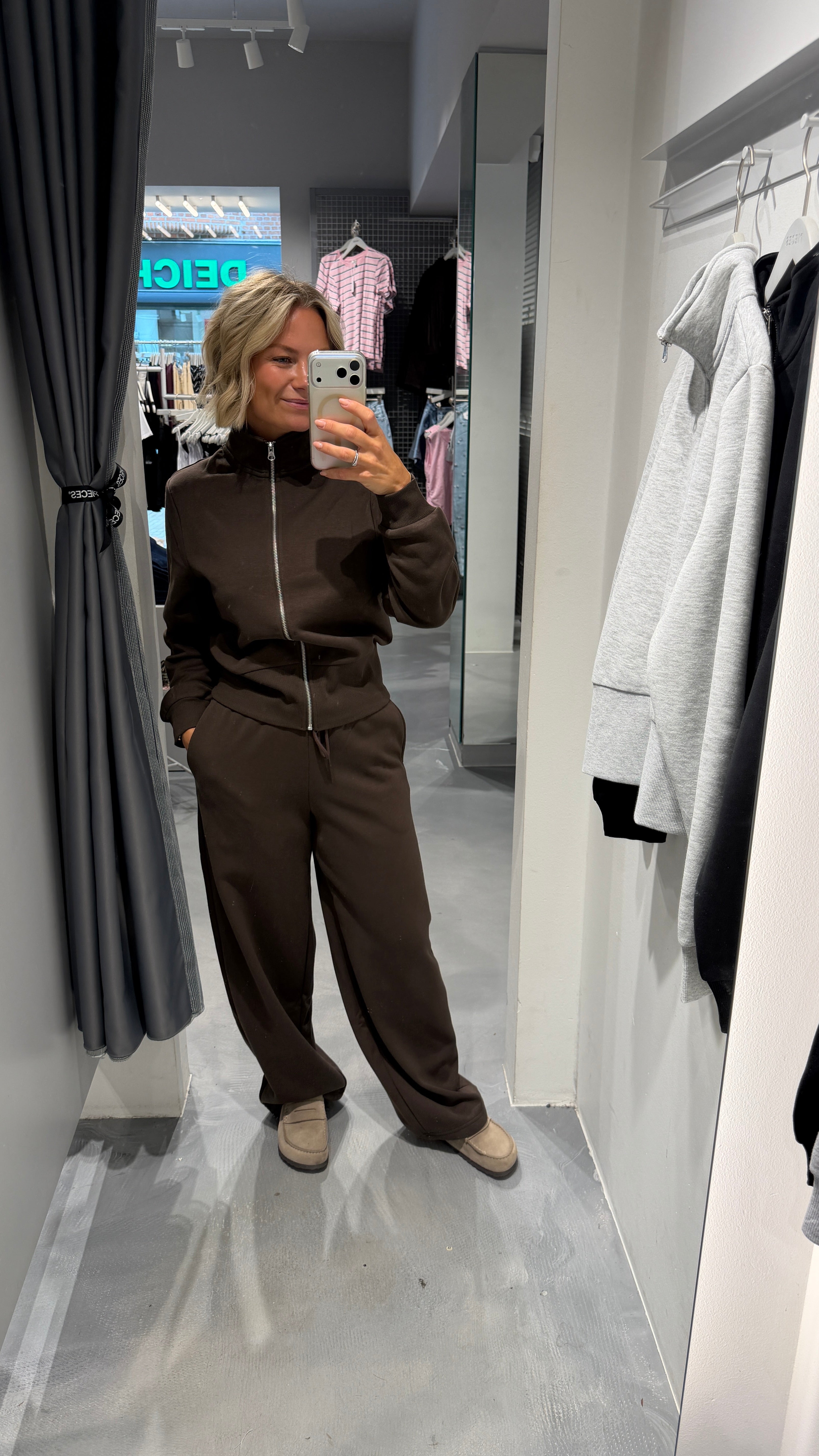 PCSALI Sweatshirt - Hot Fudge
